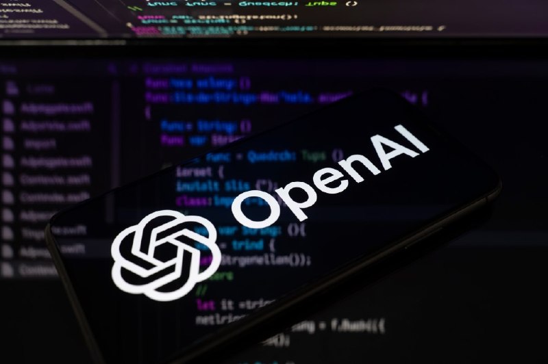 OpenAI称将不再使用实时互联网训练AI模型，理由是存在“重大风险”OpenAI宣布不再让前沿模型直接接入实时互联网进行训练，改用缓存和模拟的网页数据