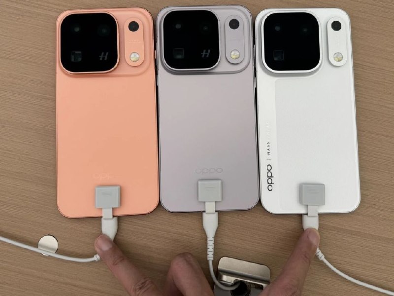 OPPO Find X10系列发布，主打原生相机和哈苏2亿像素影像OPPO发布Find X10系列，推出X10 Pro Max、X10和X10E三款机型，起售价分别为6799元、5499元和4999元