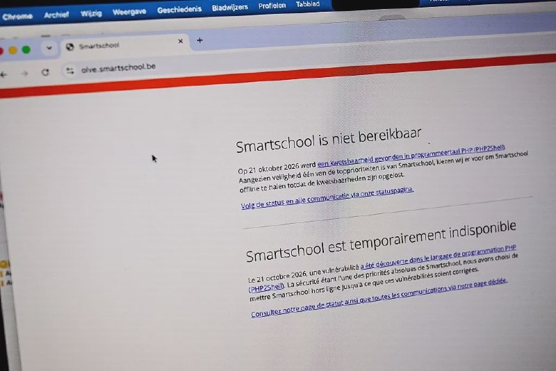PHP末日：两个严重的Web漏洞如何险些搞垮互联网PHP中两个长期未修复的严重漏洞近日被发现可远程、无认证执行代码，影响大量互联网系统