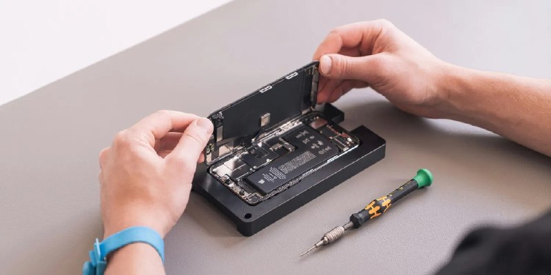 苹果海外开放iPhone 18 Pro原厂零件自助维修购买渠道苹果自助维修商店新增iPhone 18 Pro系列及新款Mac原厂零件和维修工具