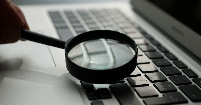 阿里巴巴开源用于AI辅助代码审查的OpenCodeReview阿里巴巴开源AI代码审查命令行工具OpenCodeReview，采用确定性流程处理文件选择、代码打包、规则匹配和评论校验，再由大模型进行动态分析，支持检测空指针、线程安全、XSS、SQL注入等问题