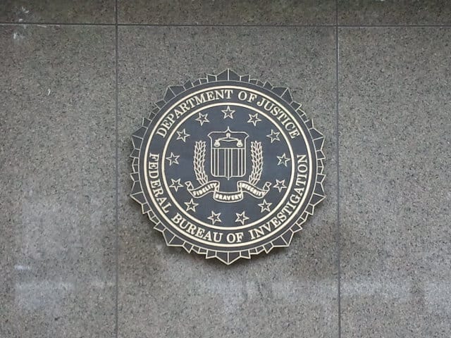 “我们入侵了FBI”：黑客称掌握所有FBI员工数据黑客组织ShinyHunters声称入侵与美国联邦调查局相关的多项服务，窃取所有员工及申请人的数据，并向媒体提供疑似包含约5000名员工个人信息的样本